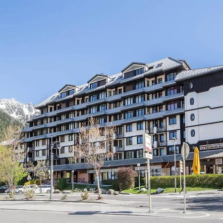 Vue MontBlanc magique en centre-ville avec parking Chamonix Extérieur photo